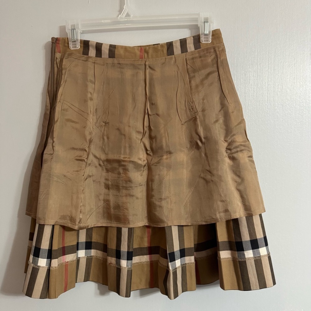 Burberry London Nova Check Tan A-Line Pleated Skirt Size 4 - Picture 15 of 16